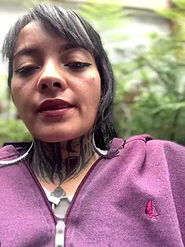 Chat XXX ao vivo de Hannya_05