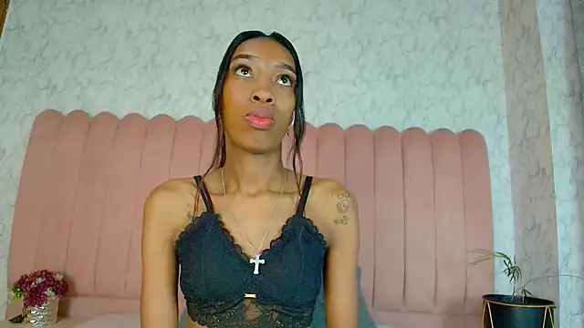 SCARLHETTBROWN's Live XXX Chat