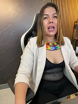 KellyBrooklyn_'s Live XXX Chat