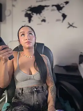 Chat XXX en directo de Isabella-Teen