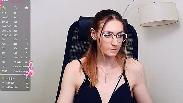 Živý XXX chat LoraLanett