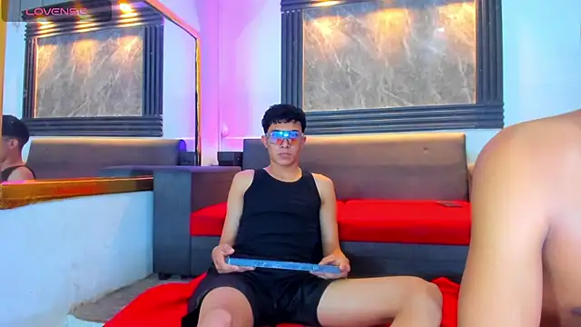 Yeff_26's Live XXX Chat
