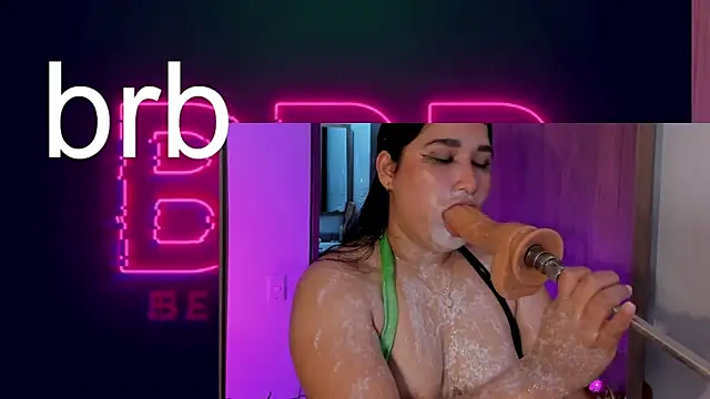 velvet_rosee_'s Live XXX Chat