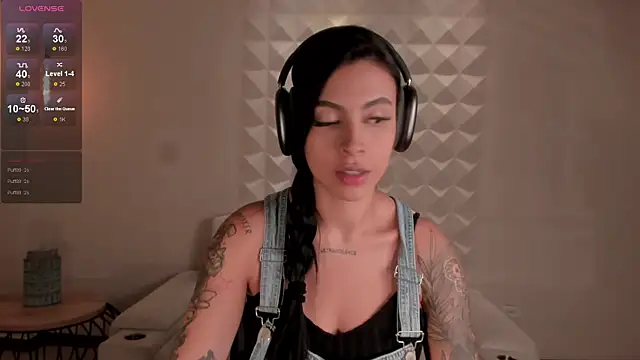Chatroom XXX en direct de ChristineFord_