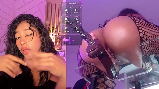 Chat XXX en directo de NicoleJons_