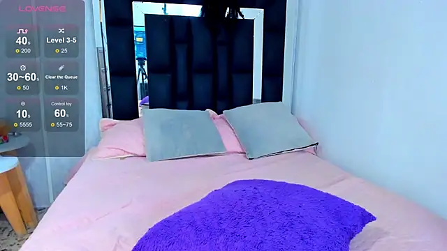 elian_7 Adlı Modelin Web Kamerası Şovu