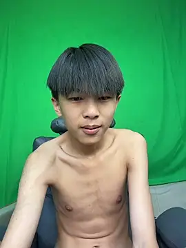DD-101's Live XXX Chat