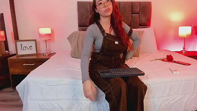 Aliccecullen's Live XXX Chat