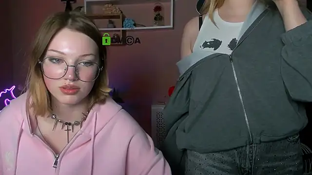 XXX chat uživo modela trixy_melison