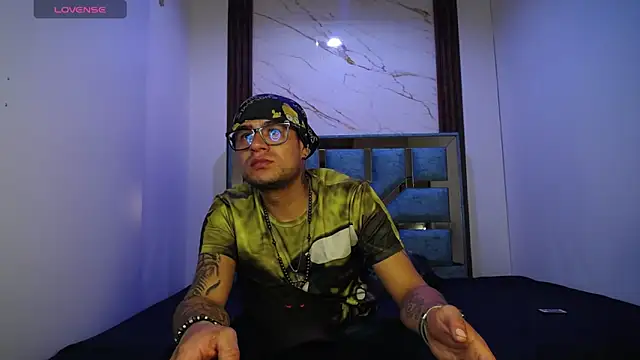XXX chat uživo modela Nickk_21_