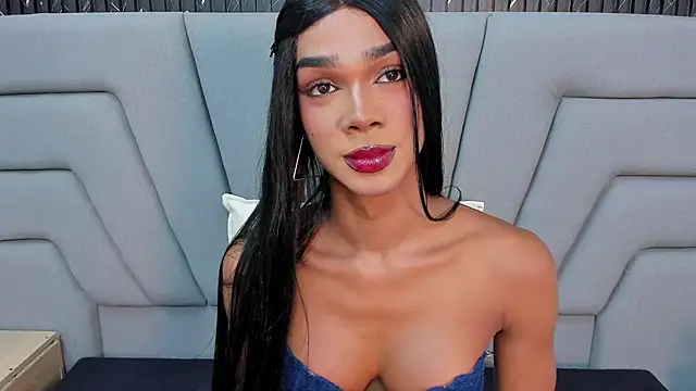 Pertunjukan Kamera Web NaomiSteward