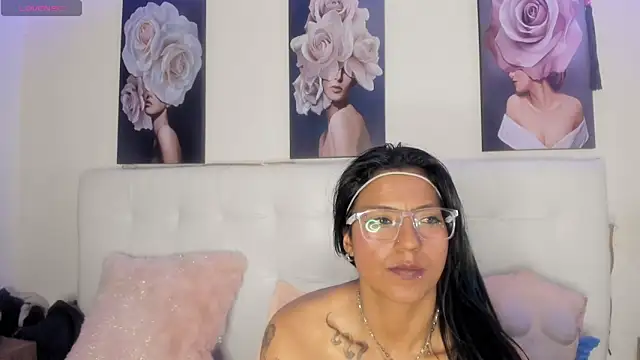 Chatroom XXX en direct de SamathaMay