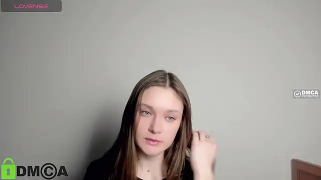 Elina_X élő XXX-chatje