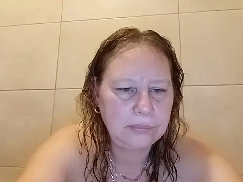 XXX chat uživo modela Jahudka47
