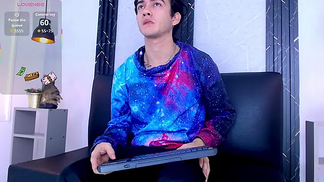 Feiccer_Castquer Chat XXX in diretta