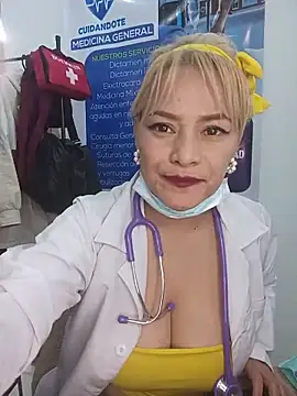 _Zoe_777 Chat XXX in diretta