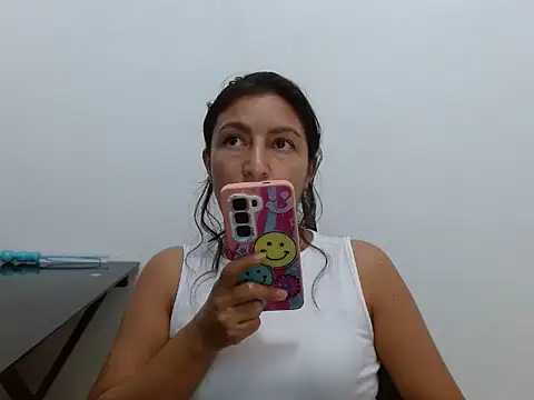 Онлайн чат XXX SarahFriendly