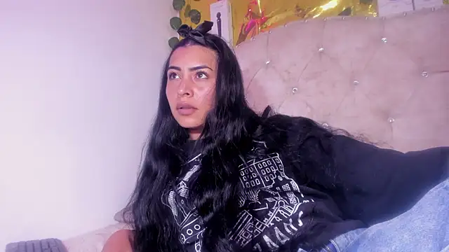 cristalconnorr's Live XXX Chat