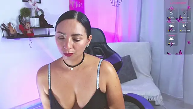 Emmi_Cam's Live XXX Chat