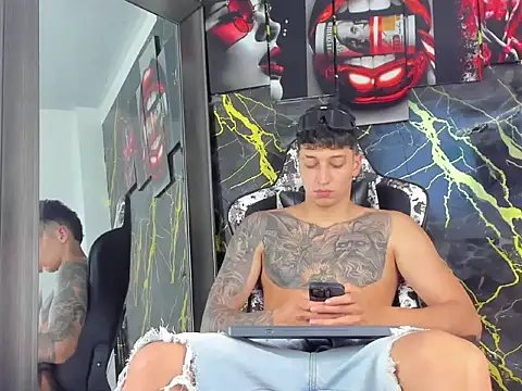 Živý XXX chat eithan_boy_