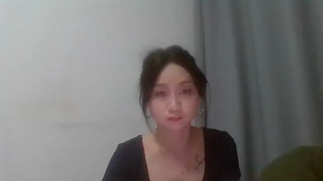 huihui_520 élő XXX-chatje