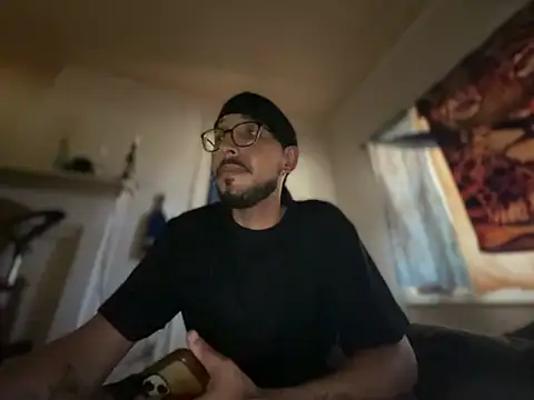 ThrowedWorldWide's Webcam Show