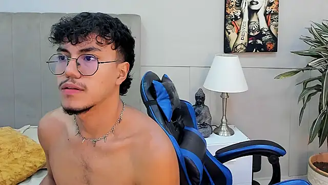 Chat XXX Live kai_storn