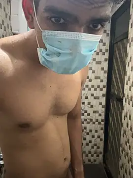 BadBoyTom78: διαδικτυακό σόου στην κάμερα