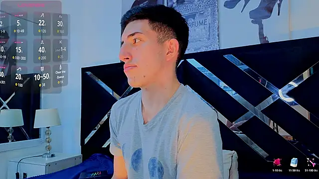 Chat +18 de Un_Sluttyy ao vivo