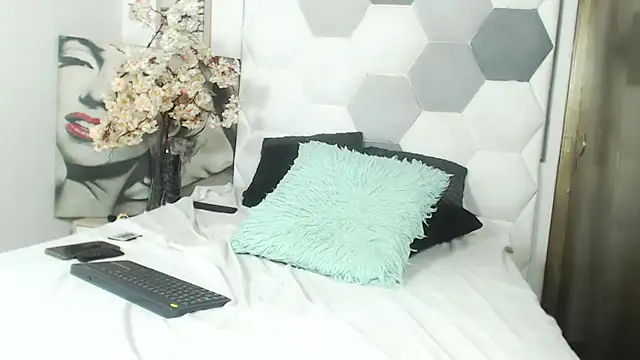 ZeusBrant Webcam show