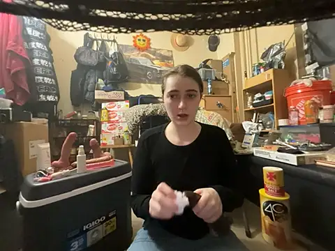 Snowbunnycake_131's Live XXX Chat
