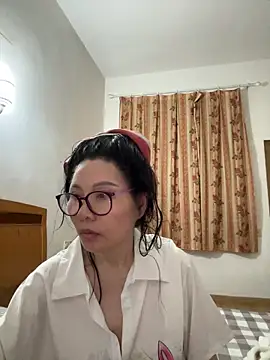 xiiuuff18 Live XXX Chat