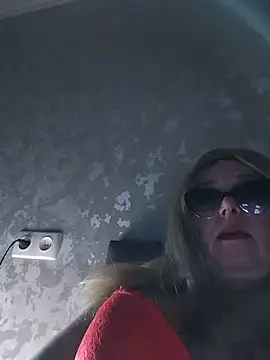 Vita72219's Webcam Show
