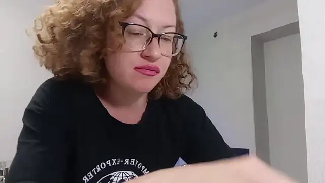 XXX chat uživo modela Alice_newhome