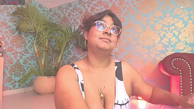 Chat +18 de alexa_cruz__ ao vivo