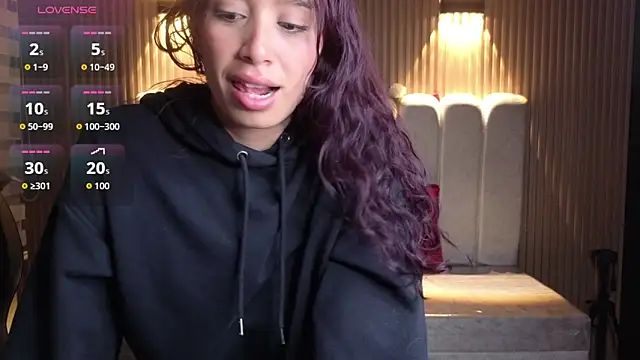 _Mia_Evans_1's Live XXX Chat