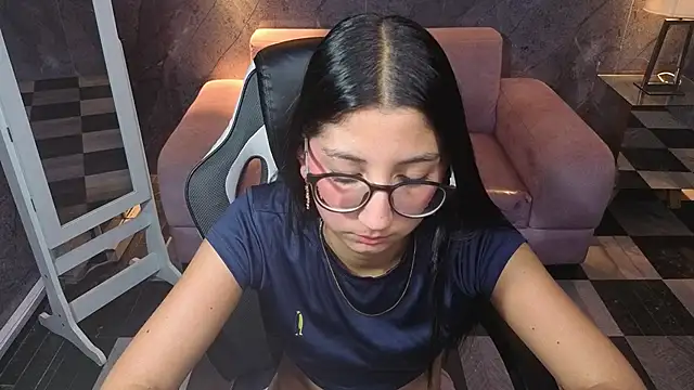 Sophie_jones_bn Live XXX chat