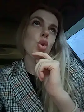 Онлайн чат XXX HarrietDart