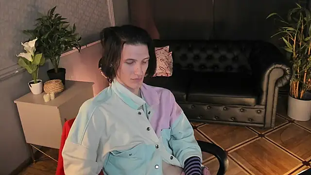 Klaude_Jam Chat XXX in diretta