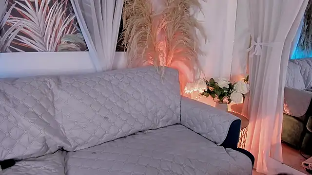 Nicolle_W Adlı Modelin Canlı XXX Sohbeti