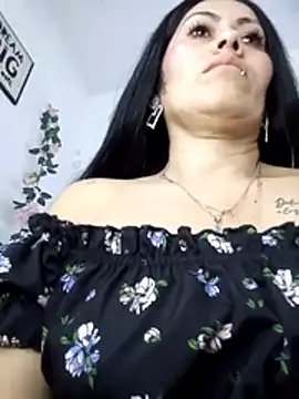 Chat XXX en directo de Tania_mature