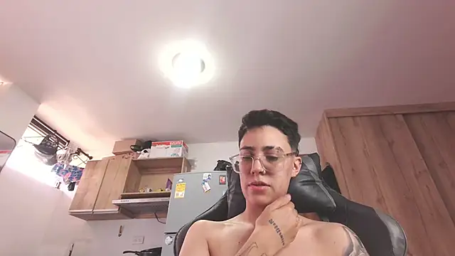 Cutie_Shy_'s Live XXX Chat