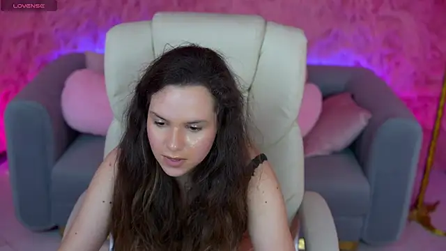 Chatroom XXX en direct de ArinaVoicee