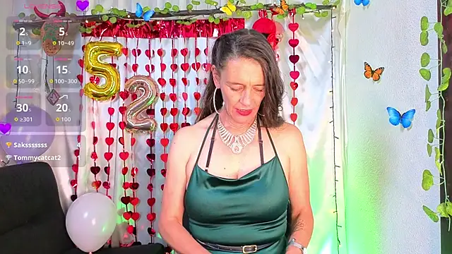 LeanaMaturee's Live XXX Chat