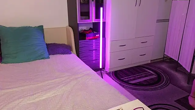 Lila_West 现场XXX聊天