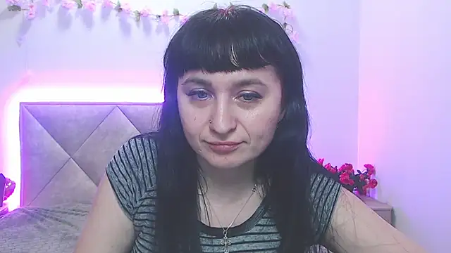 NinaFlawlees' Live XXX Chat