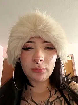 piti_sauro 现场XXX聊天