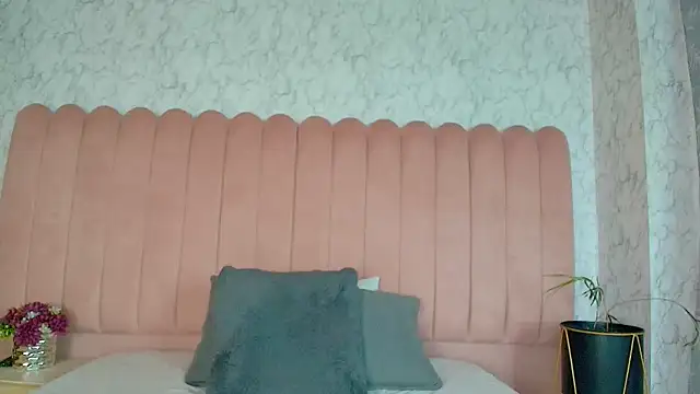 SCARLHETTBROWN's Live XXX Chat