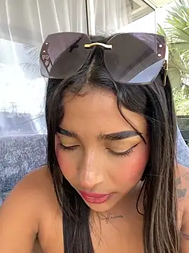 Chat XXX en directo de Mariangel_11