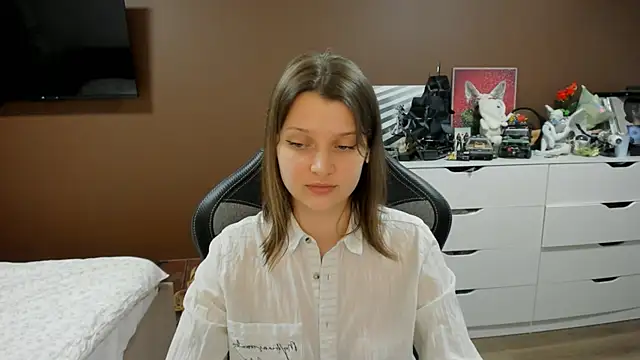 SoniNesti's Live XXX Chat